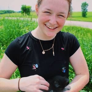 Meet your Posher, Kayla